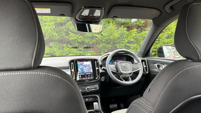 Volvo XC40 2.0 B3P Plus Dark 5dr Auto Petrol Estate